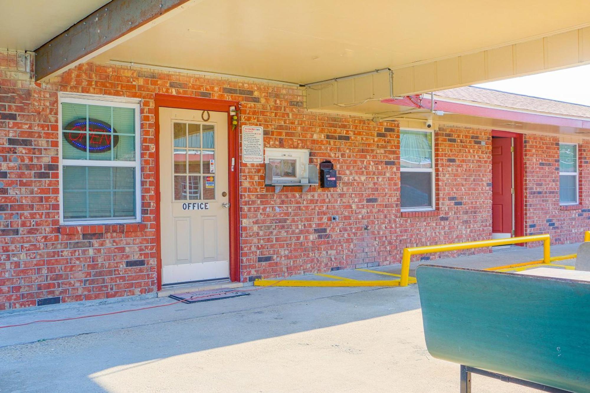 Economy Inn By Oyo Lockport Near Houma Екстериор снимка